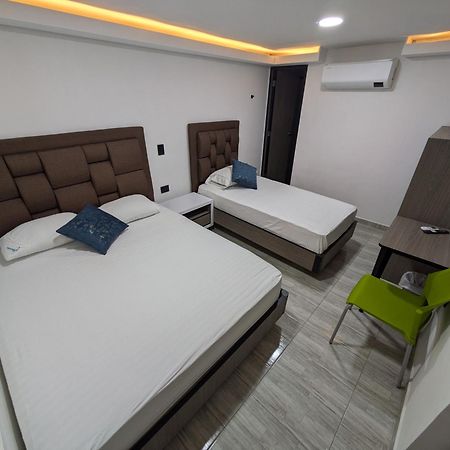 Hostel Boutique Nido De Loros Medellín Exteriör bild