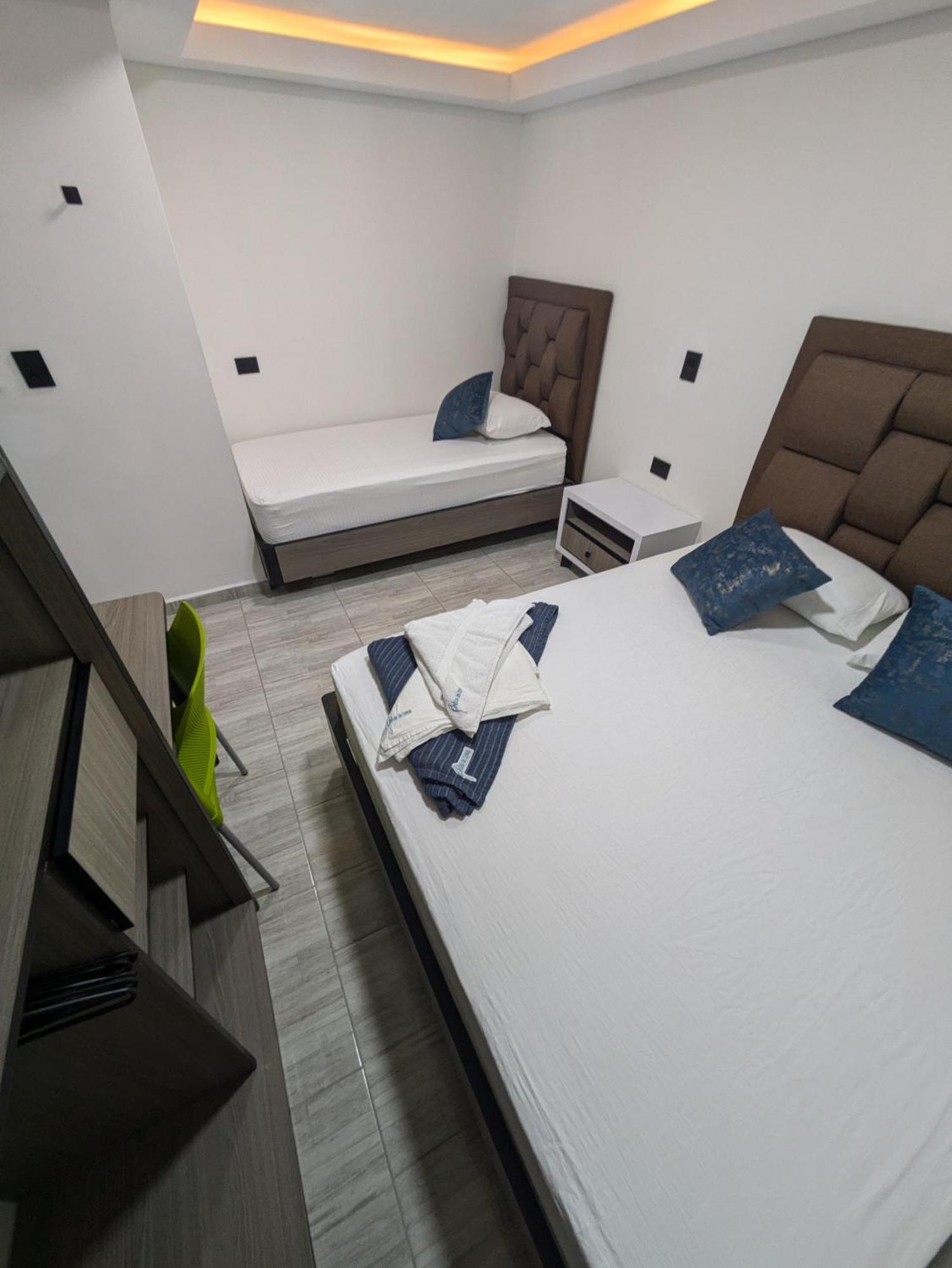 Hostel Boutique Nido De Loros Medellín Exteriör bild