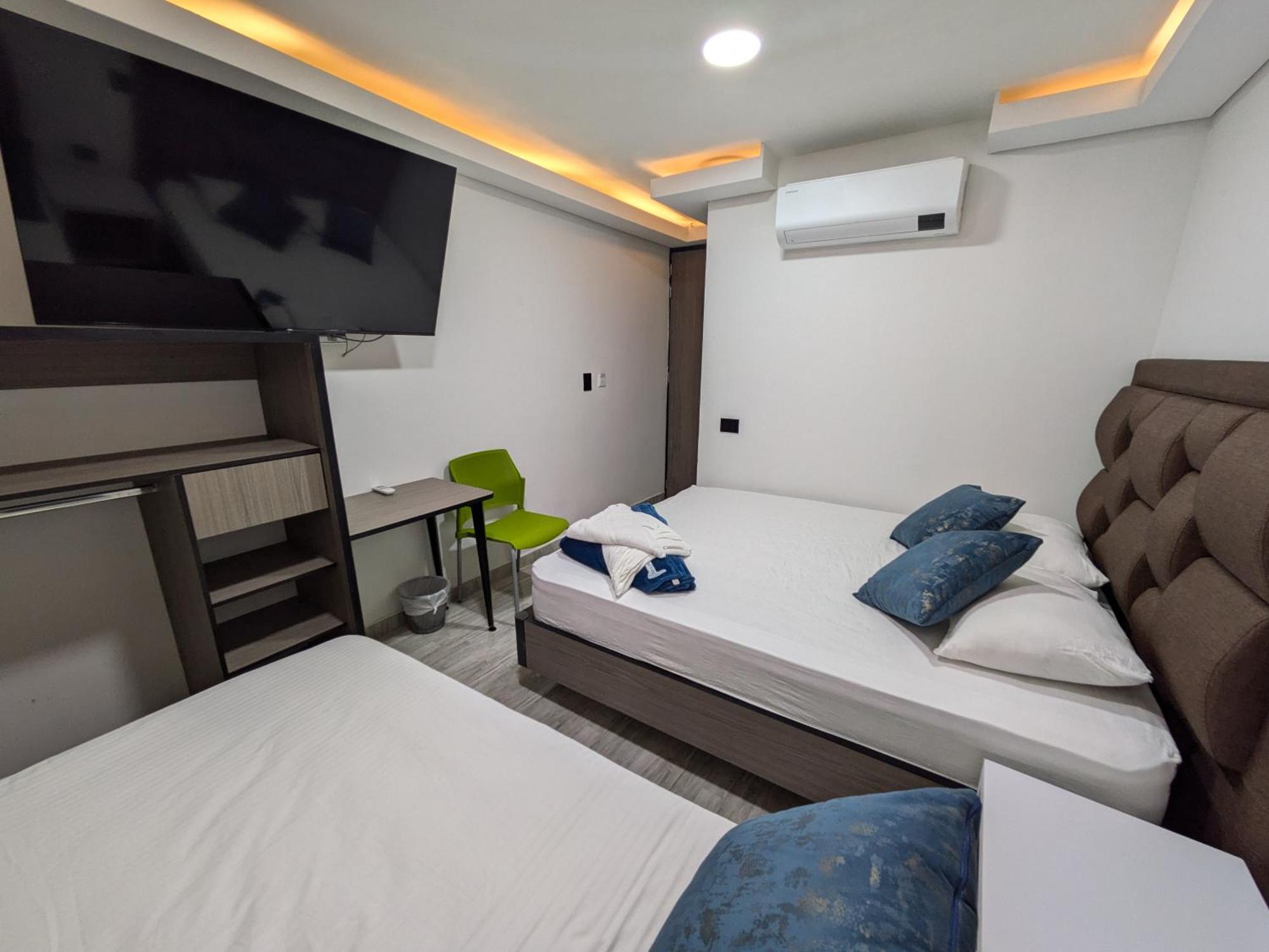 Hostel Boutique Nido De Loros Medellín Exteriör bild